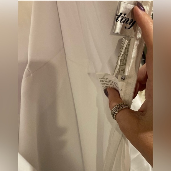 Impression Bridal white a-line taffeta wedding gown - Picture 9 of 9